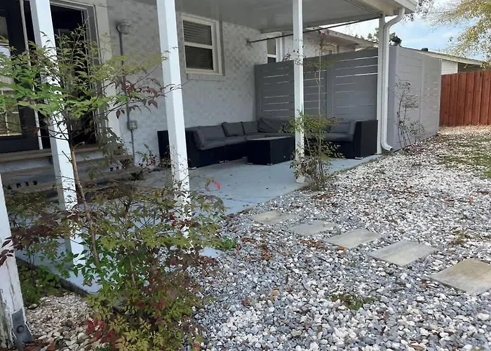 A Poolside Paradise Pensacola